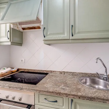 Benimar 28 شقة أذيخي